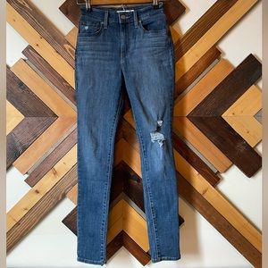 Levi 721 High Rise Skinny Jeans size 25
